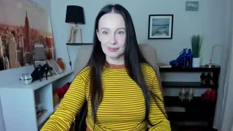 Snapshot of velvet_jasmine chatting on 03.03.26 Jasmine online show from 03.03.26