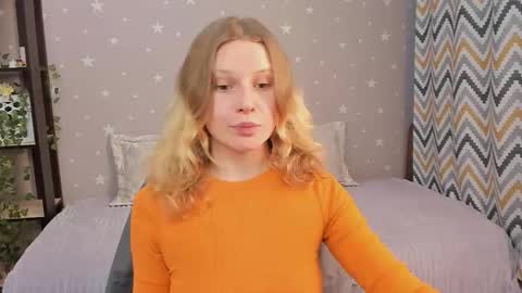 velvet_peach_ online show from 01.15.26