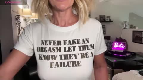 VelvetBarbie online show from 03.12.25