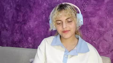 velvetmumble online show from 06.03.26