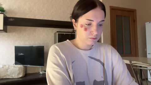 Snapshot of velvetnote chatting on 10.29.25 velvetnote online show from 10.29.25