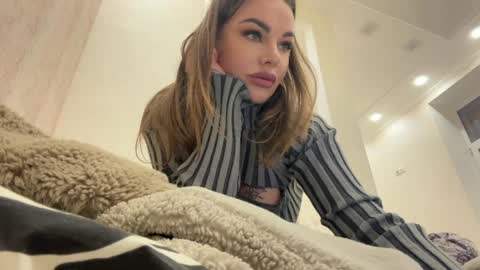 Snapshot of velvetqueen99 chatting on 04.13.26 velvetqueen99 online show from 04.13.26