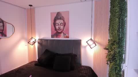 Snapshot of velvetscarlett chatting on 03.16.26 velvetscarlett online show from 03.16.26