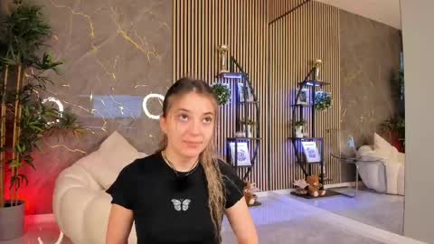 Velvet online show from 05.10.26