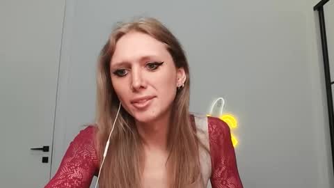 VelvetTGirl online show from 02.04.26