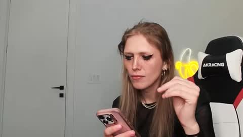 VelvetTGirl online show from 02.08.26