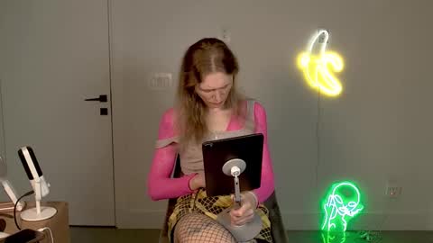 VelvetTGirl online show from 03.04.26