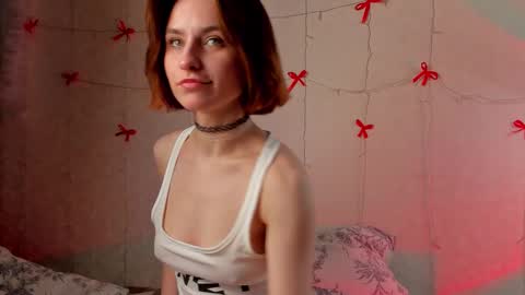 Snapshot of velvetvine chatting on 02.20.26 VelvetVine online show from 02.20.26