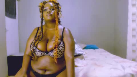 velvetychocolate1 online show from 01.08.25