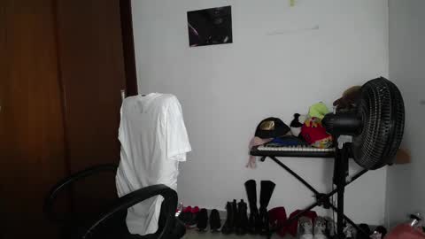 Venelope 3 online show from 09.25.25