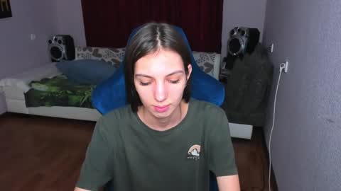 veneradi615 online show from 01.31.25