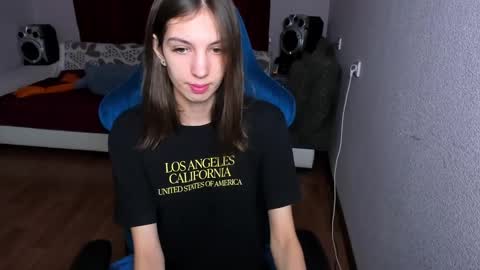 veneradi615 online show from 02.01.25