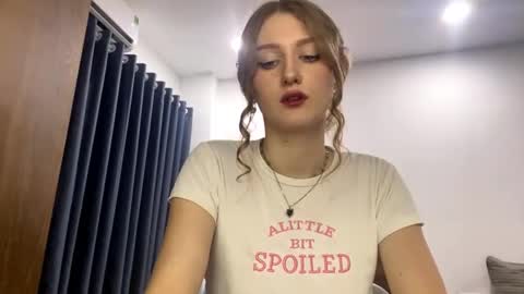 Snapshot of venniebonillas chatting on 02.28.26 Emily online show from 02.28.26