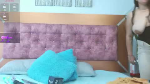 Snapshot of vennuss_89 chatting on 01.25.25 venus online show from 01.25.25