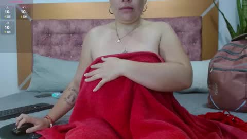 Snapshot of vennuss_89 chatting on 02.05.25 venus online show from 02.05.25