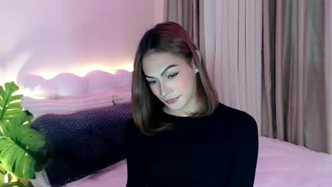 Venus Sunrise Bombshell online show from 02.06.26