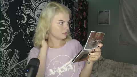 Miss Venus online show from 10.03.25