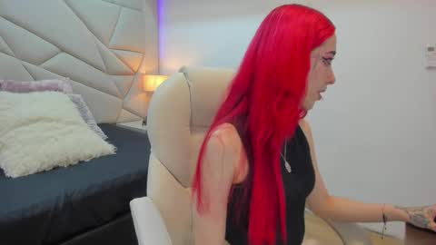 venusxneo online show from 09.17.25