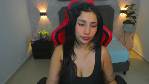 Nice to greet you my name is Vanessa  online show from 01.09.25