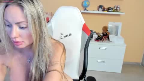 Violetta  online show from 02.17.25