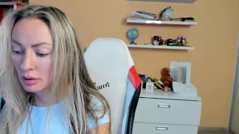 Violetta  online show from 02.23.25