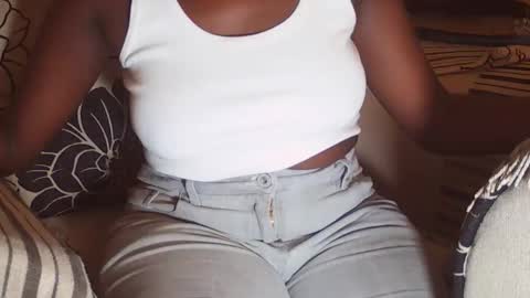 Snapshot of vera_bliss21 chatting on 10.09.25 vera_bliss21 online show from 10.09.25