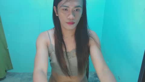 Snapshot of verhenia chatting on 01.23.25 verhenia online show from 01.23.25