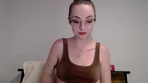 Snapshot of vero495065 chatting on 09.25.25 vero495065 online show from 09.25.25