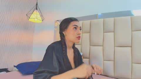 Snapshot of vero_temptation chatting on 11.25.25 Vero online show from 11.25.25