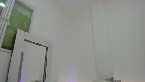 Veronica online show from 04.25.26