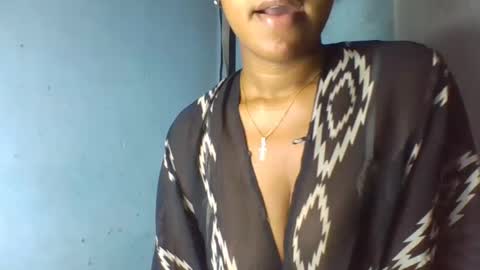 verolla31 online show from 02.19.25