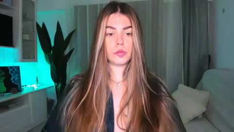 Lolitalolz online show from 03.10.25