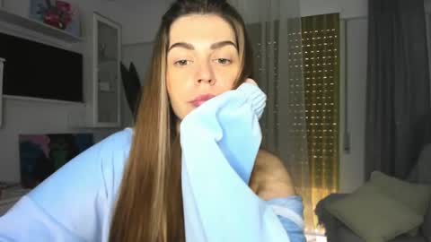 Lolitalolz online show from 03.12.25