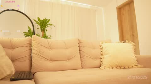 Veronica online show from 01.21.25