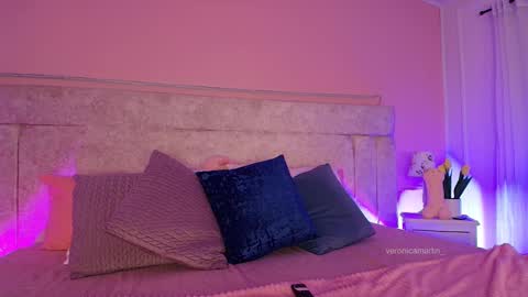 Snapshot of veronicamartin_ chatting on 02.22.25 Vero online show from 02.22.25