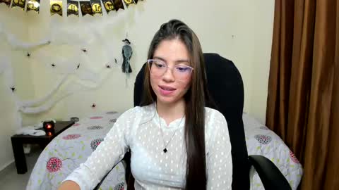 Veronica Miller online show from 10.27.25