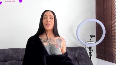 VeronicaTonu online show from 09.18.25