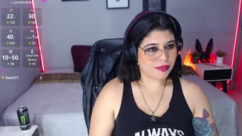 Snapshot of veronika_metalstar chatting on 02.19.25 Miss Veronika online show from 02.19.25