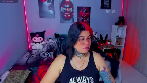 Snapshot of veronika_metalstar chatting on 09.28.25 Miss Veronika online show from 09.28.25