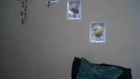 Snapshot of verronique1511 chatting on 04.18.26 verronique1511 online show from 04.18.26