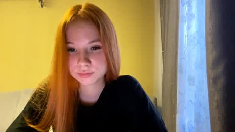 Snapshot of vertiegartrell chatting on 06.10.26 Lina online show from 06.10.26