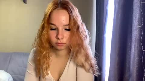 Snapshot of vertiegartrell chatting on 07.08.26 Lina online show from 07.08.26