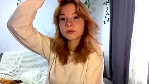 Snapshot of vertiegartrell chatting on 08.05.26 Lina online show from 08.05.26