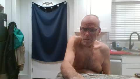 Snapshot of verysmallpeni chatting on 12.16.24 verysmallpeni online show from 12.16.24