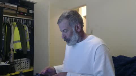 hairy man online show from 01.25.25