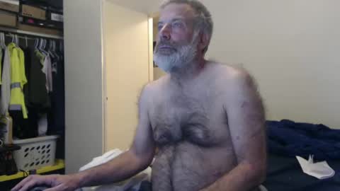 hairy man online show from 02.22.25