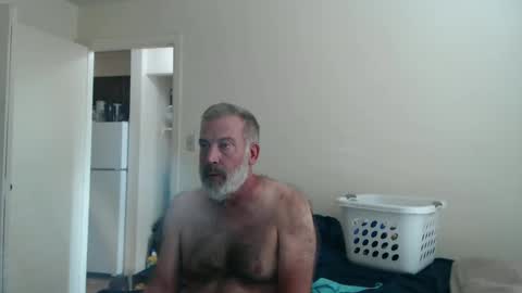hairy man online show from 10.04.25