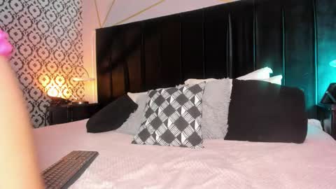 Sthefanny online show from 11.27.25