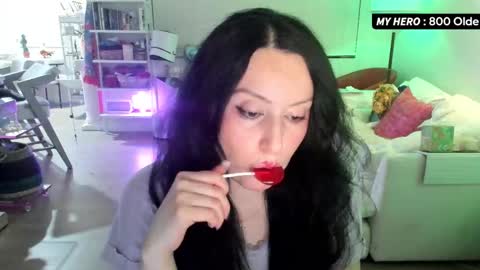 Snapshot of vesafine chatting on 10.08.25 vesafine online show from 10.08.25