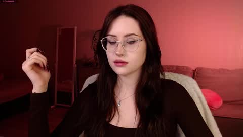 Iva  online show from 10.17.25